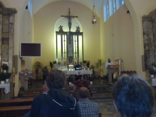 Krótkie modlitwy, błogosławieństwo i pożegnanie przez proboszcza o. K. Michalskiego